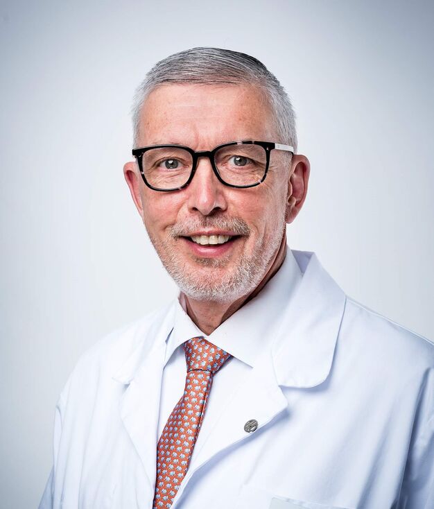 Arzt Orthopädie Daniel Farina